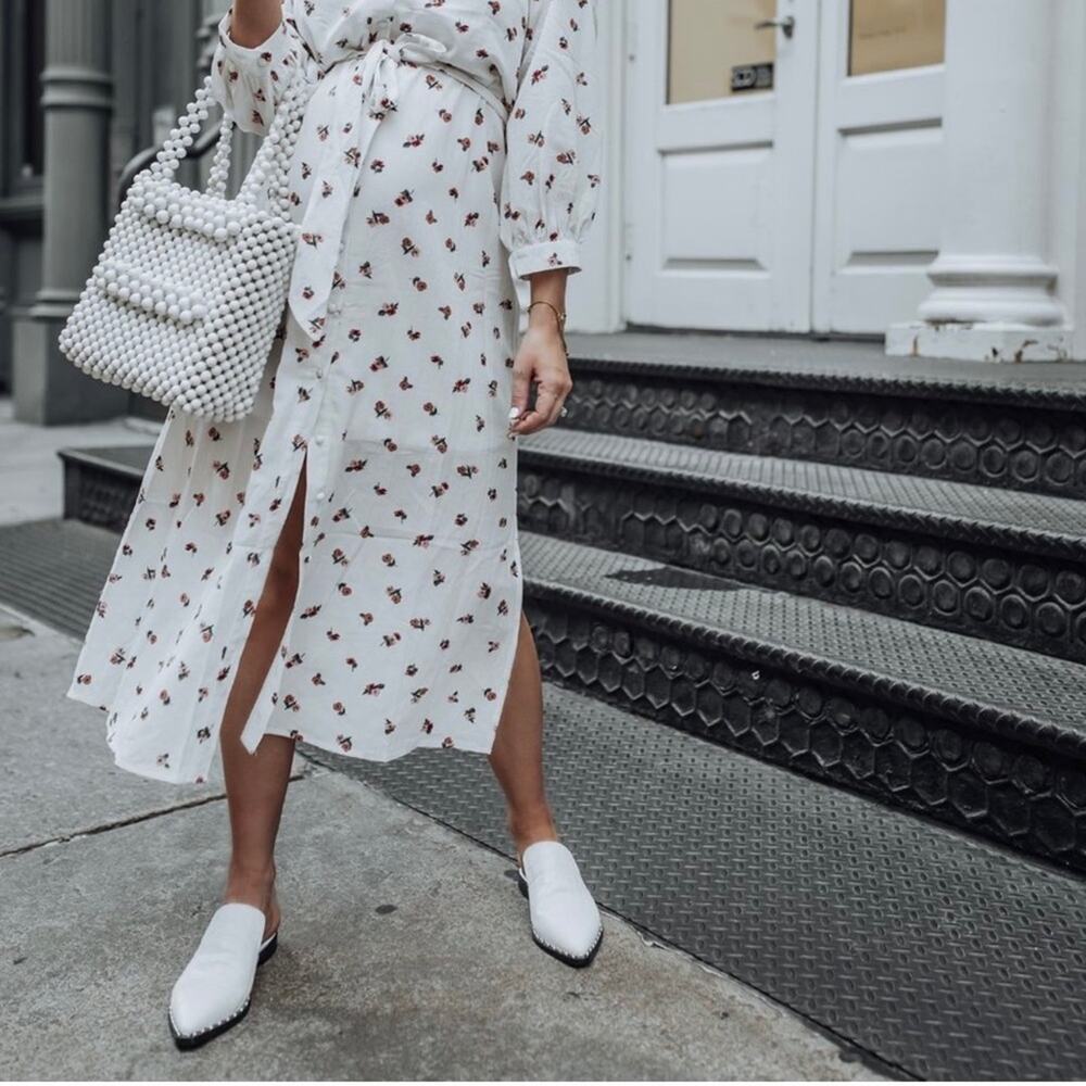 Sigerson Morrison White Pointed Toe Crocodile Embossed Leather Mules